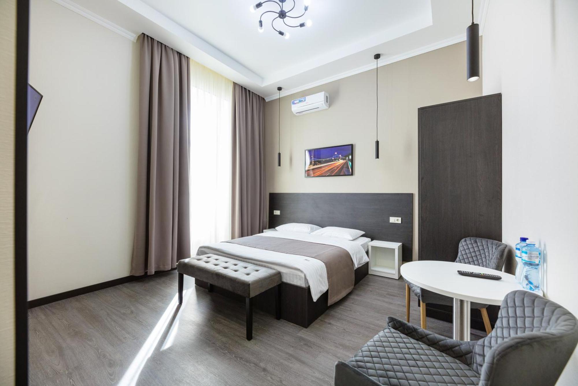 Apart Hotel Maidan Kiev Exteriör bild