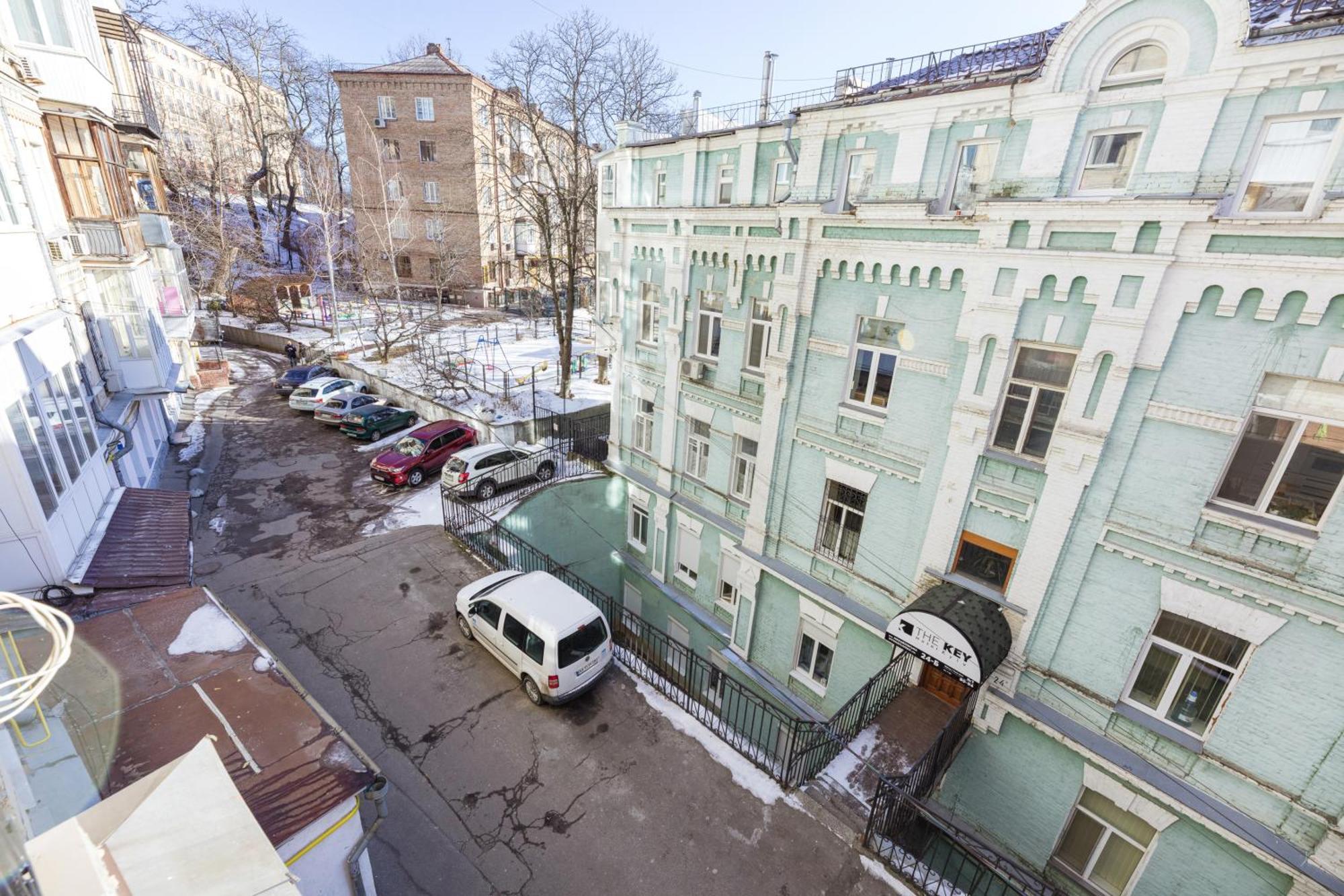 Apart Hotel Maidan Kiev Exteriör bild